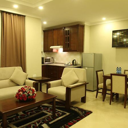 Geza Apartment Hotel แอดดิสอาบาบา ภายนอก รูปภาพ